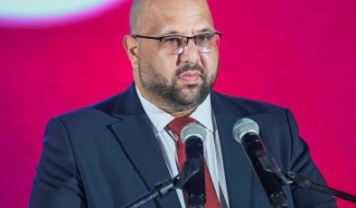 “Hükümet, arsa dağıtımlarıyla seçim sürecini başlattı”