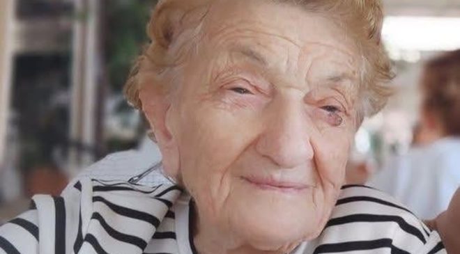 Çatalköy, Pervin ablasına ağlıyor