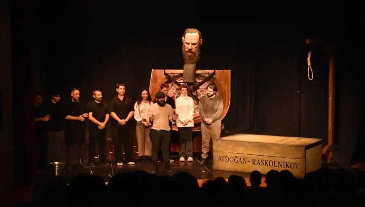 Raskolnikov sahnelenecek