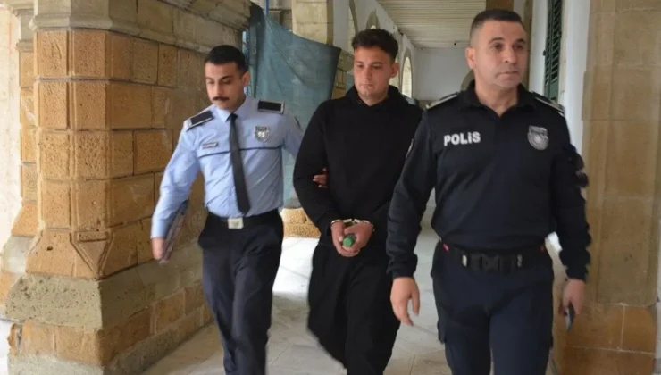 Evden 33 mermi çıktı