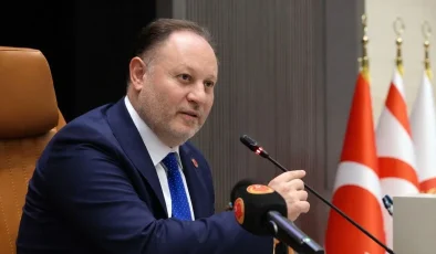 Öztürkler: “Erdoğan’ın izolasyonların sona ermesi gerektiği vurgusunu memnuniyetle karşılıyoruz”