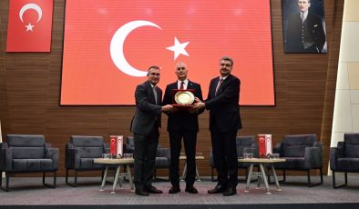 Türkiye-KKTC Ekonomik İlişkilerin Güçlendirilmesi Toplantısı düzenlendi