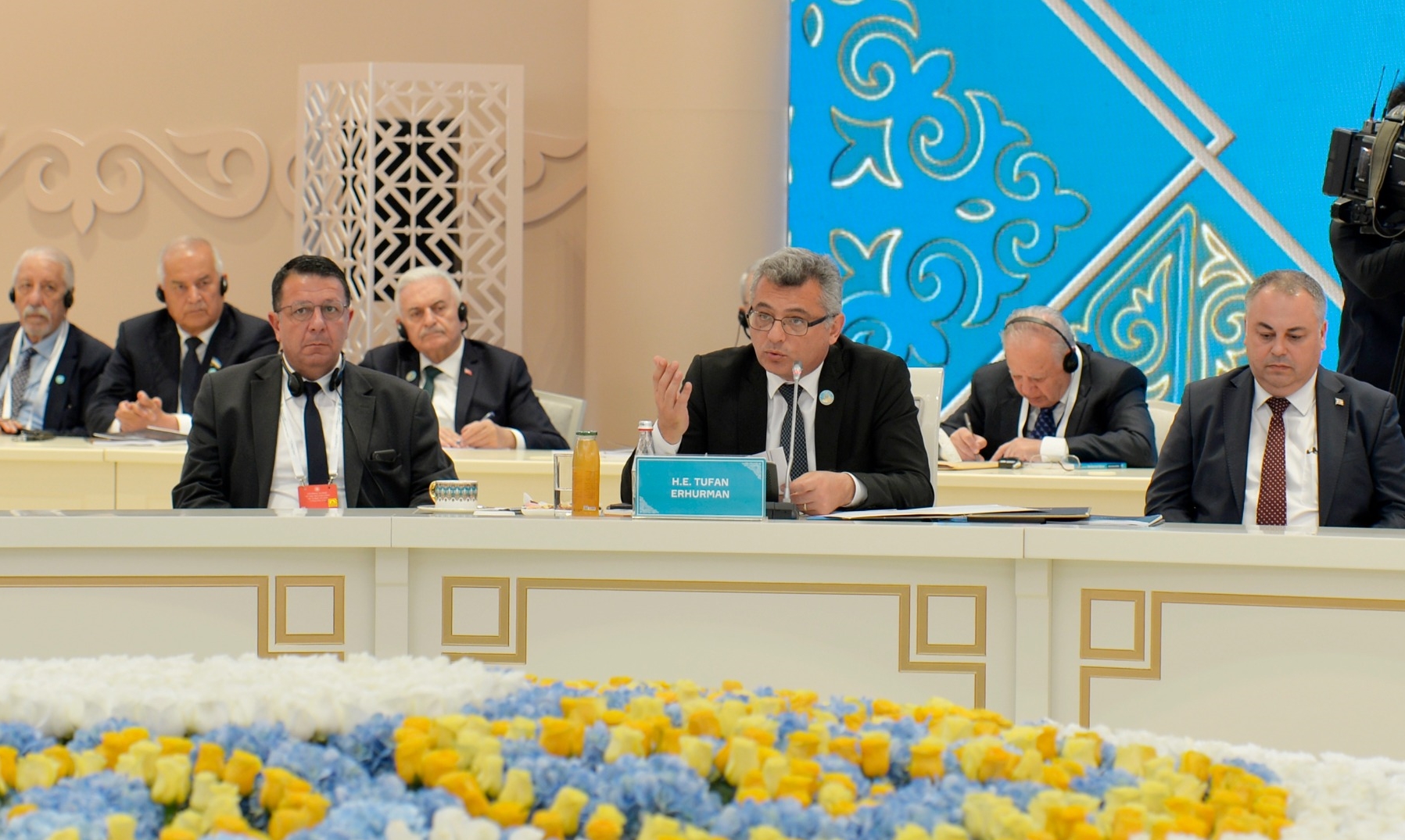 Kazakistan'daki TDT zirvesine katılan Cumhurbaşkanı Erhürman yurda döndü