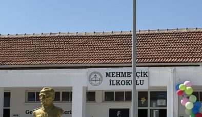 Başbakan Ünal Üstel Süt Haftası Kapsamında Mehmetçik İlkokulu’nu Ziyaret Etti