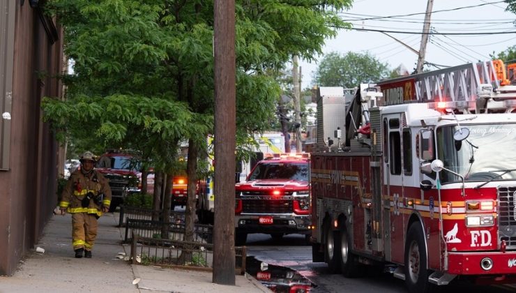 New York’taki tersanede yangın ve patlama1 ölü, 36 yaralı