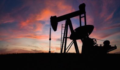 Brent Petrol Fiyatlarında ABD-İran Uzlaşısı Beklentisiyle Sert DüşüşYüzde 5’in Üzerinde Geriledi