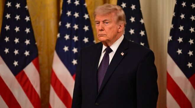 ABD Yönetimi, Trump Resimli 250 Dolarlık Banknot İçin Yetkililere Baskı Yapıyor