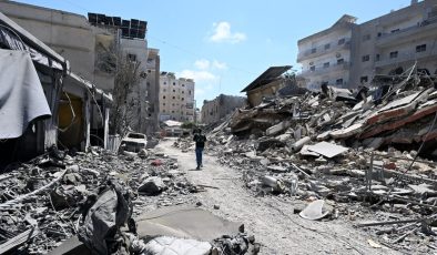 İsrail’in Lübnan’ın Sur Bölgesine Düzenlediği Saldırılarda 11 Kişi Hayatını Kaybetti