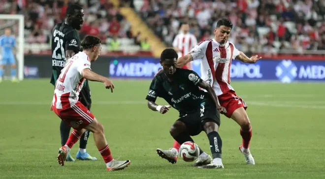 Antalyaspor Süper Lig’e veda etti