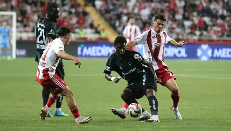 Antalyaspor Süper Lig’e veda etti