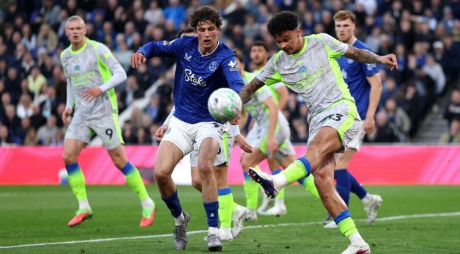 Manchester City, avantajını kaybetti