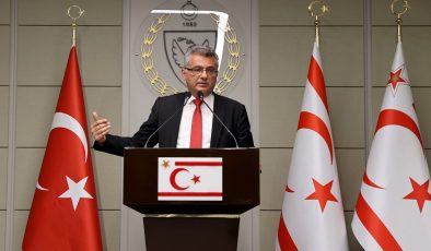 Erhürman: “15’in üzerinde arkadaşımızın Türkiye’ye girişteki tahditleri kalktı”
