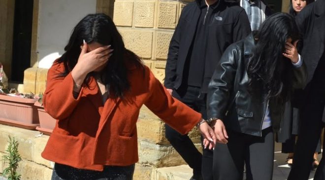 Biri 310 gün diğeri 72 gün kaçak