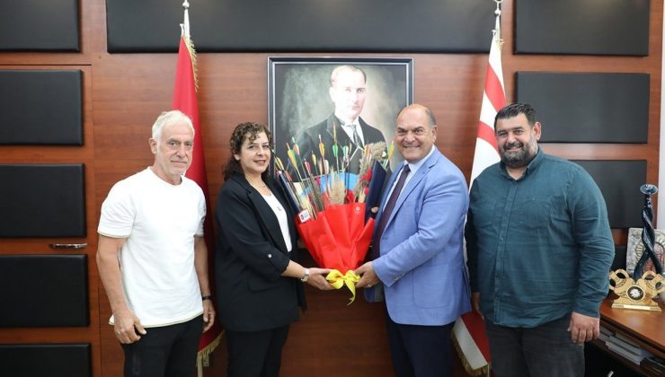 Karavezirler, KKTC Okçuluk Federasyonu heyetini kabul etti