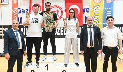 Kickboksta 317 sporcu madalya için yarıştı