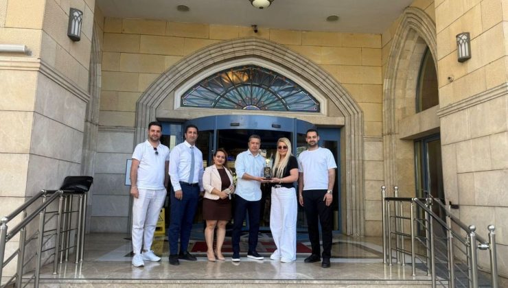 Merit Lefkoşa Otel’e TatilBudur’dan “Parlayan Yıldız Memnuniyet Başarı Ödülü”