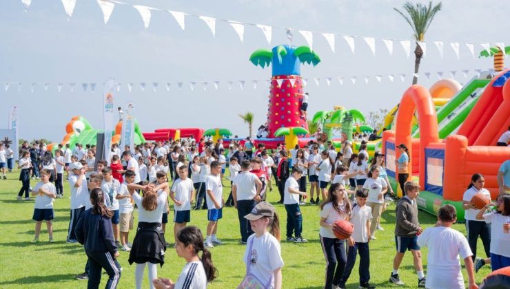 Merit Otellerinin geleneksel 23  Nisan şenlik ve eğlenceleri Merit Park Hotel’de yapıldı