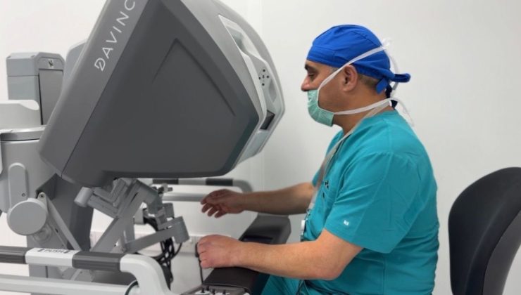 Dr. Burhan Nalbantoğlu Devlet Hastanesi’nde ilk robotik cerrahi ameliyatlar başarıyla yapıldı