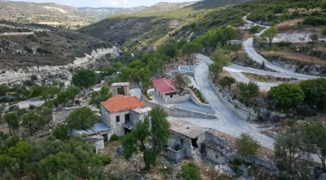 İsrail, Güney’deki köyleri de satın alıyor