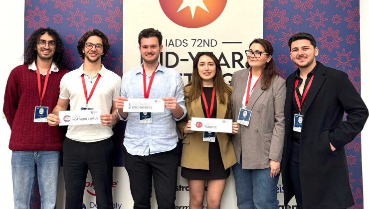 Diş Hekimliği Fakültesi öğrencileri Bakü’de Olimpiyat şampiyonu oldu