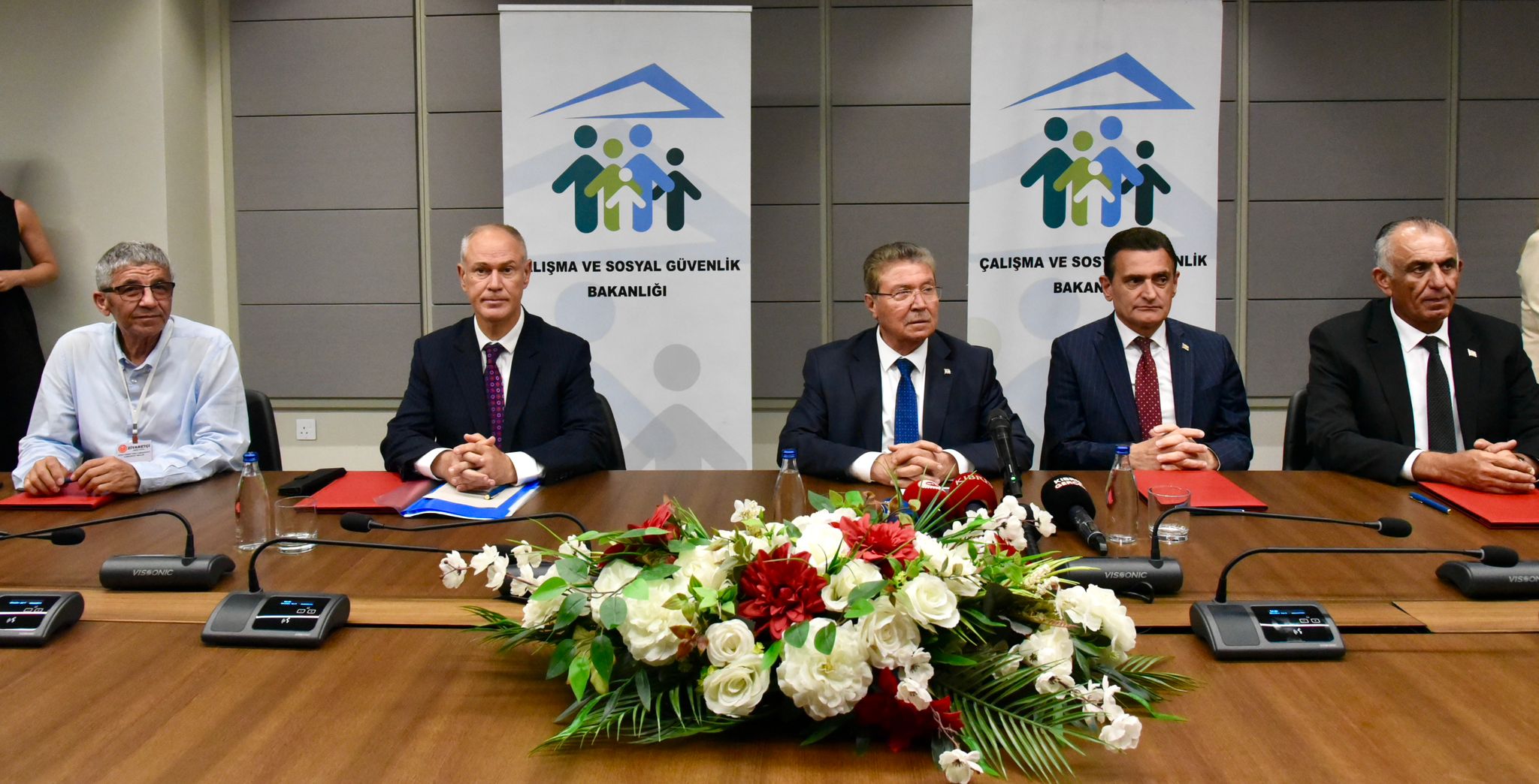 Suça sürüklenen gençler için rehabilitasyon ve topluma kazandırma projesi imzalandı