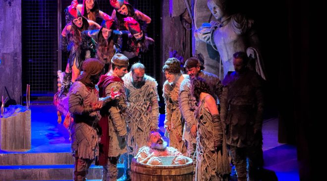 “Büyük Romulus” Oyunu Gazimağusa’da Sahnelendi