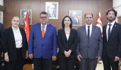 Maliye Bakanı Özdemir Berova, Rekabet Kurulu Heyetini Kabul Etti