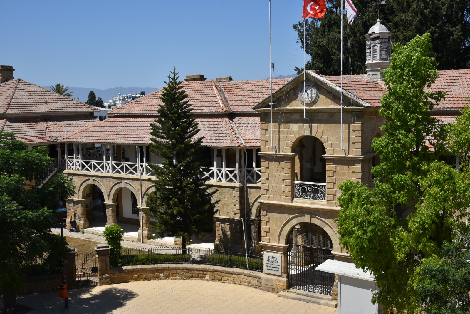 Sahte diploma soruşturmasında F.Ü. davası ertelendi