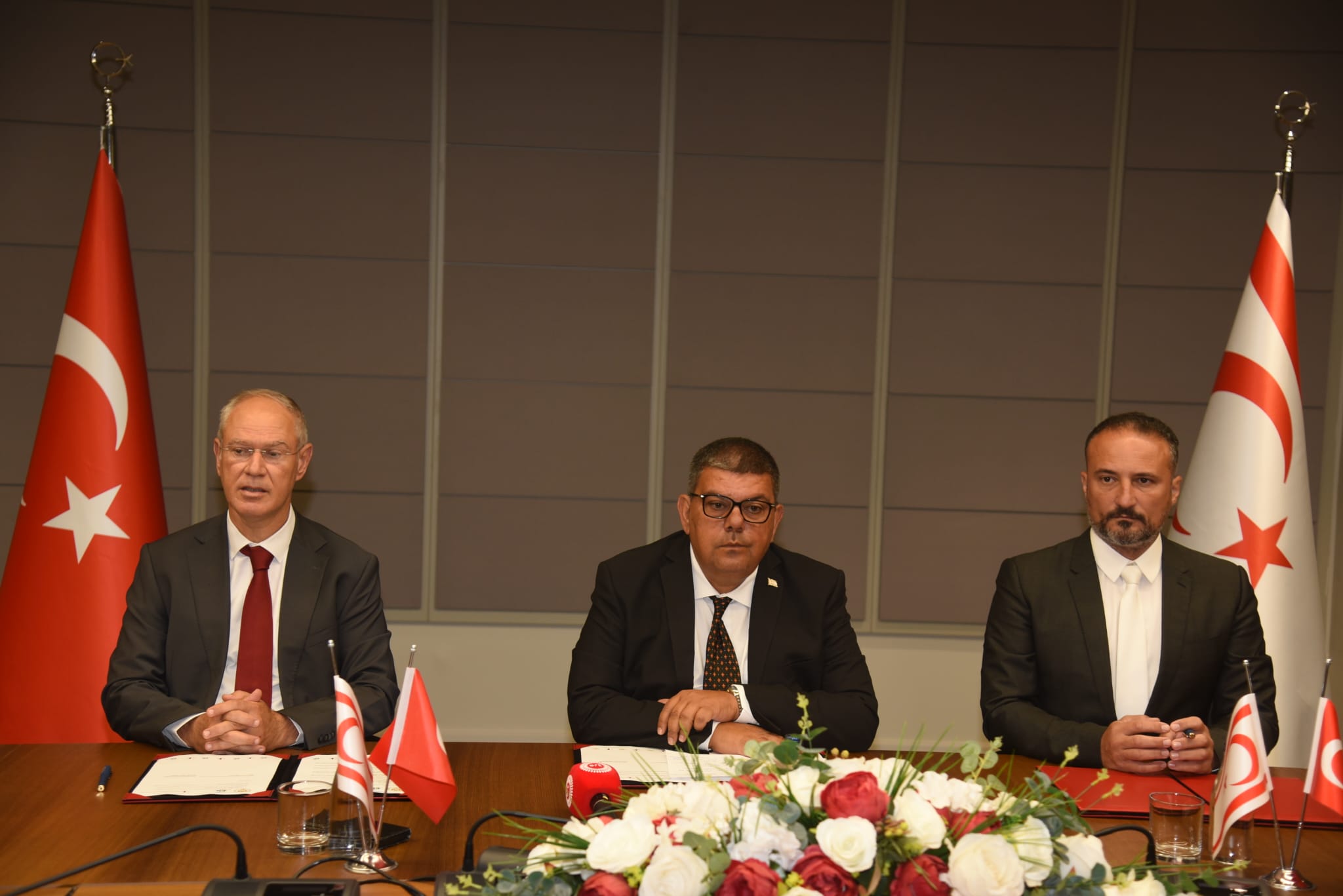 Şehit yakınları ve gazilere YDÜ hastanelerinde indirim protokolü