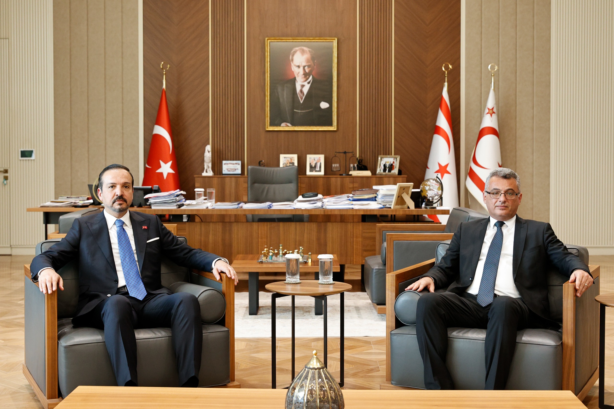 Cumhurbaşkanı Erhürman, AK Parti Genel Başkan Yardımcısı Kürşad Zorlu ile Bir Araya Geldi