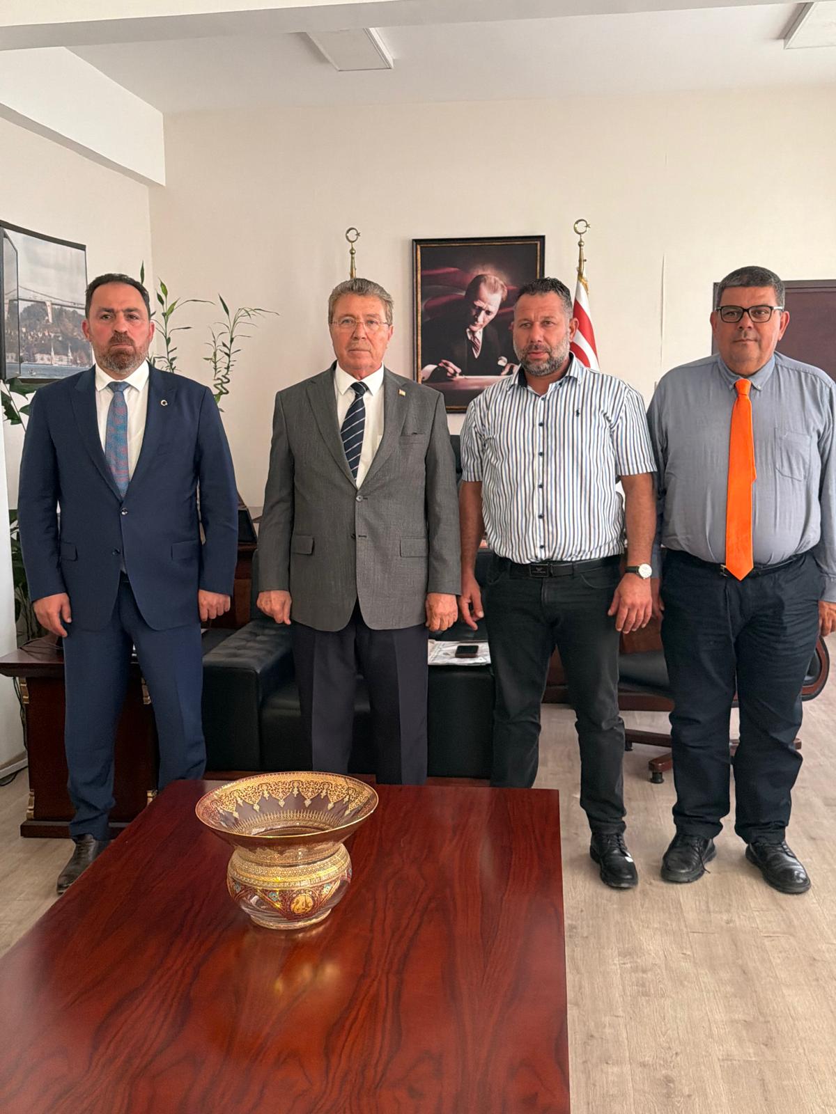 Başbakan Üstel Yeni Sezon Zahire Alım Fiyatlarını AçıkladıÇiftçiler Birliği’nden Teşekkür Ziyareti
