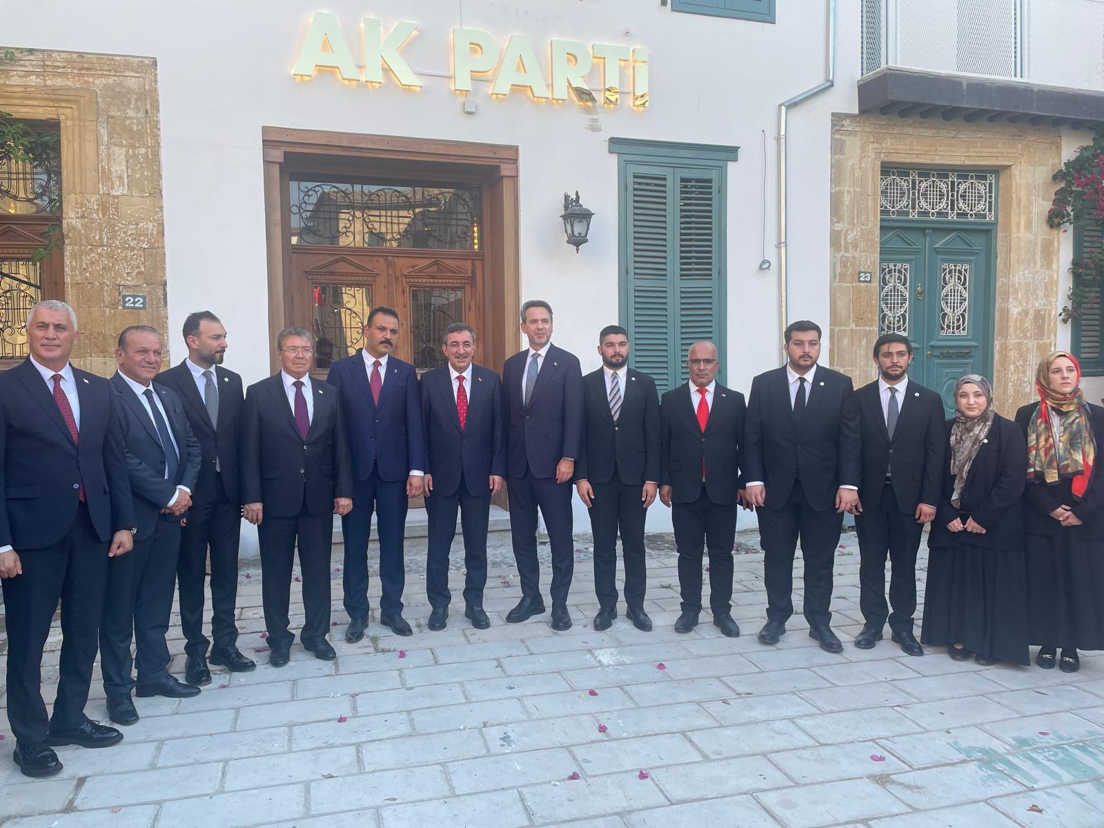 Cumhurbaşkanı Yardımcısı Cevdet Yılmaz, AK Parti KKTC Temsilciliği’ni ziyaret etti