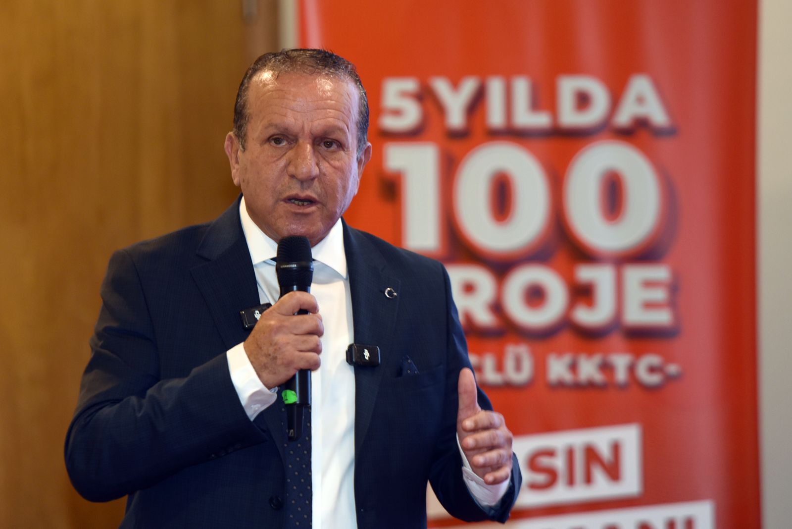 Fikri Ataoğlu Bakanlığın Beş Yıllık İcraatlarını “5 Yılda 100 Proje” Başlığıyla Değerlendirdi