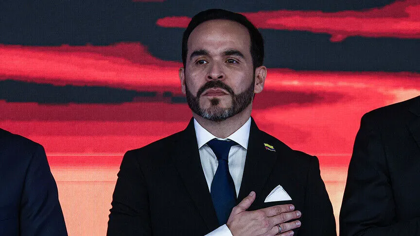 Abelardo de la Espriella Yemin Ederek Göreve Başladı