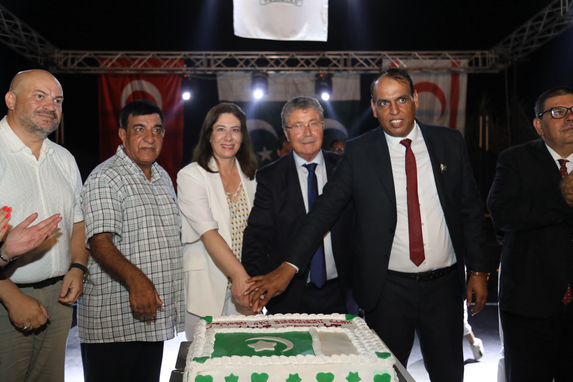 Başbakan ÜstelPakistan’ın Desteği Bizleri Gururlandırıyor