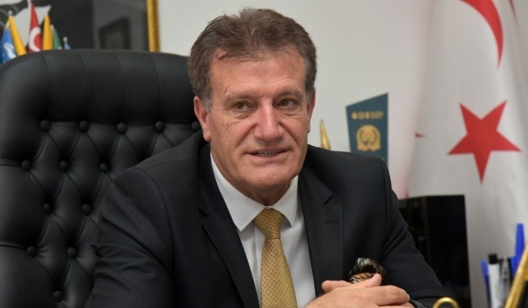 Bayındırlık ve Ulaştırma Bakanı Arıklı’dan Girne Açıklarındaki Gemi Olayına İlişkin Açıklama