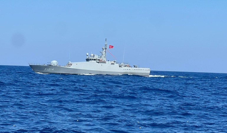 Arama-kurtarma çalışmaları gece de 13 gemi ve 2 helikopterle devam edecek