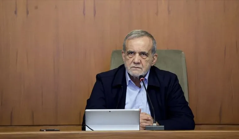 İran Cumhurbaşkanı PezeşkiyanSaldırganlara Kararlı Yanıt Vereceğiz
