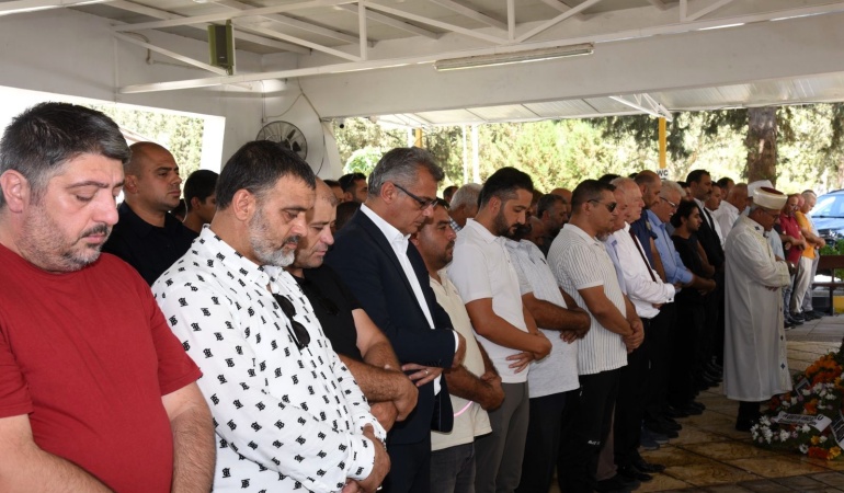Girne Açıklarındaki Gemi Kazasında Hayatını Kaybeden İsmail Kurt Lefkoşa’da Toprağa Verildi