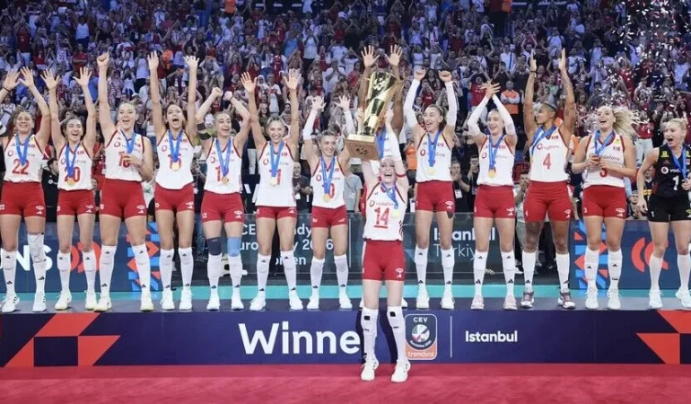 A Milli Kadın Voleybol Takımı üst üste ikinci kez Avrupa Şampiyonu oldu