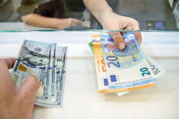 Kıbrıs serbest piyasasında güncel döviz kurları açıklandı