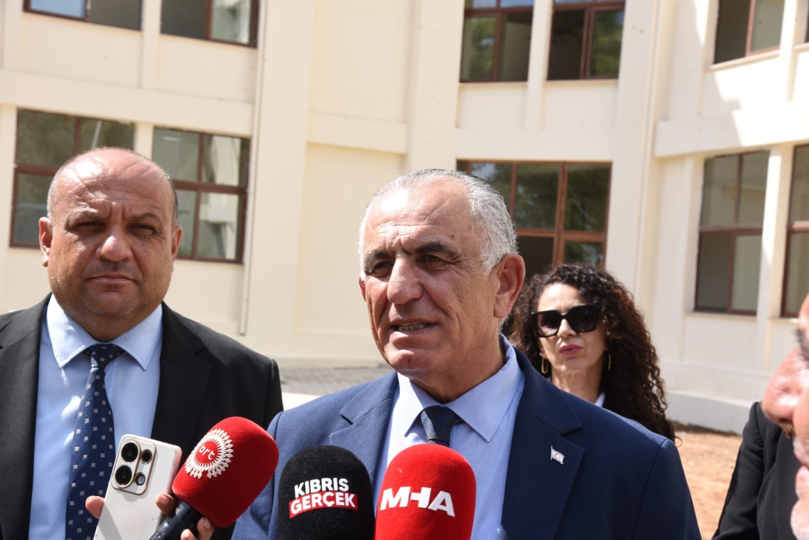 1789471798676naz-m-cavusoglu-nam-k-kemal-z-yaret-3-.jpg