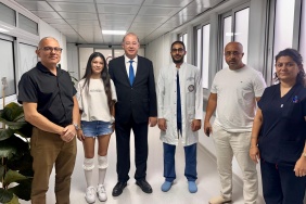 1789484321927Nalbanto-lu-hastanesinde-kalp-ameliyat-nda-ilk.jpeg