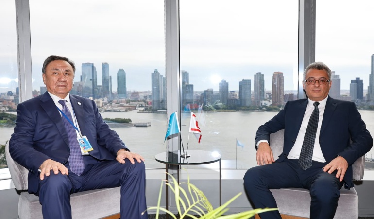 Cumhurbaşkanı Erhürman, New York’ta TDT Genel Sekreteri Ömüraliyev ile bir araya geldi