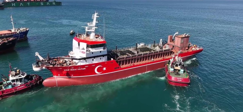 1790427214210uab-mavi-vatan-2491264.jpg