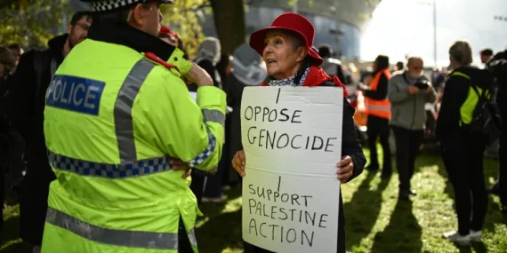 1790582513496AFP__20260927__C9GU2MN__v1__HighRes__BritainPoliticsLabourConferencePalestineConflic-17.webp