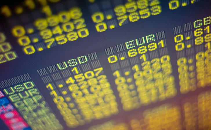 Döviz kurları… Dolar 49,17, Euro 55,85, İngiliz Sterlini 65,10 TL