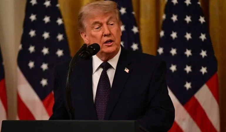 Trump’tan flydubai uçağındaki olayla ilgili açıklamayardımcı pilot ya teröristti ya da dengesizdi
