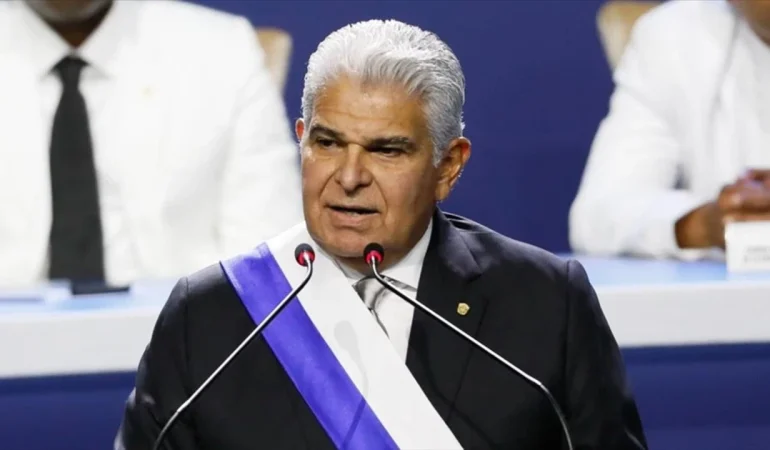 PANAMA’DA 7,7 BÜYÜKLÜĞÜNDE DEPREMDEVLET BAŞKANI MULINO BÜYÜK BİR FELAKETLE KARŞI KARŞIYA OLDUKLARINI AÇIKLADI