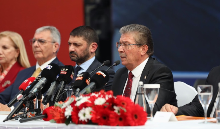 BAŞBAKAN ÜSTEL, UBP’NİN YENİ DÖNEM PROJELERİNİ AÇIKLADIKTHY 2028’DE YENİDEN UÇACAK, 15 BİN SOSYAL KONUT YAPILACAK